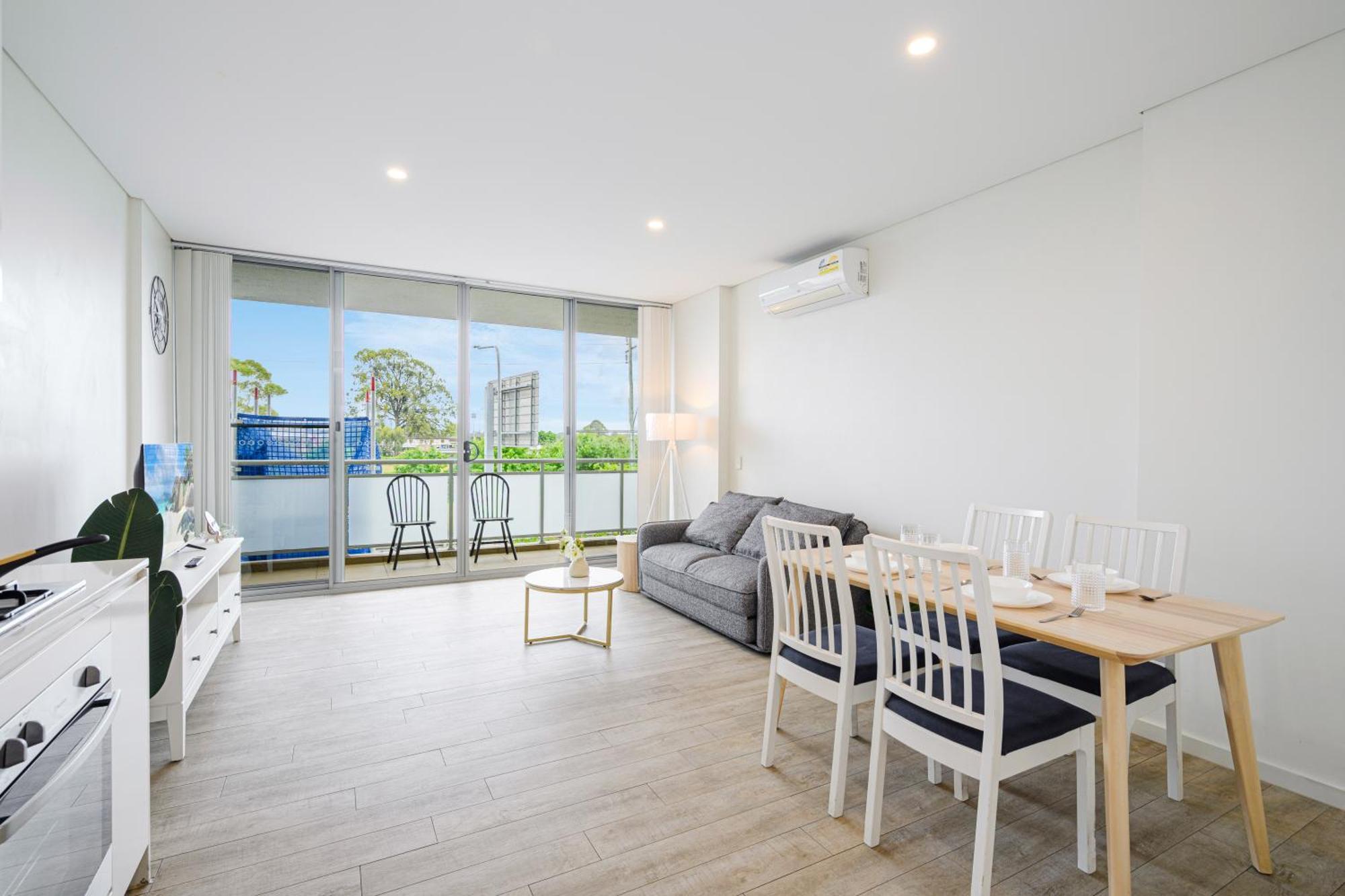 Liverpool Adorable 2Br Apt With Free Parking Warwick Farm Εξωτερικό φωτογραφία