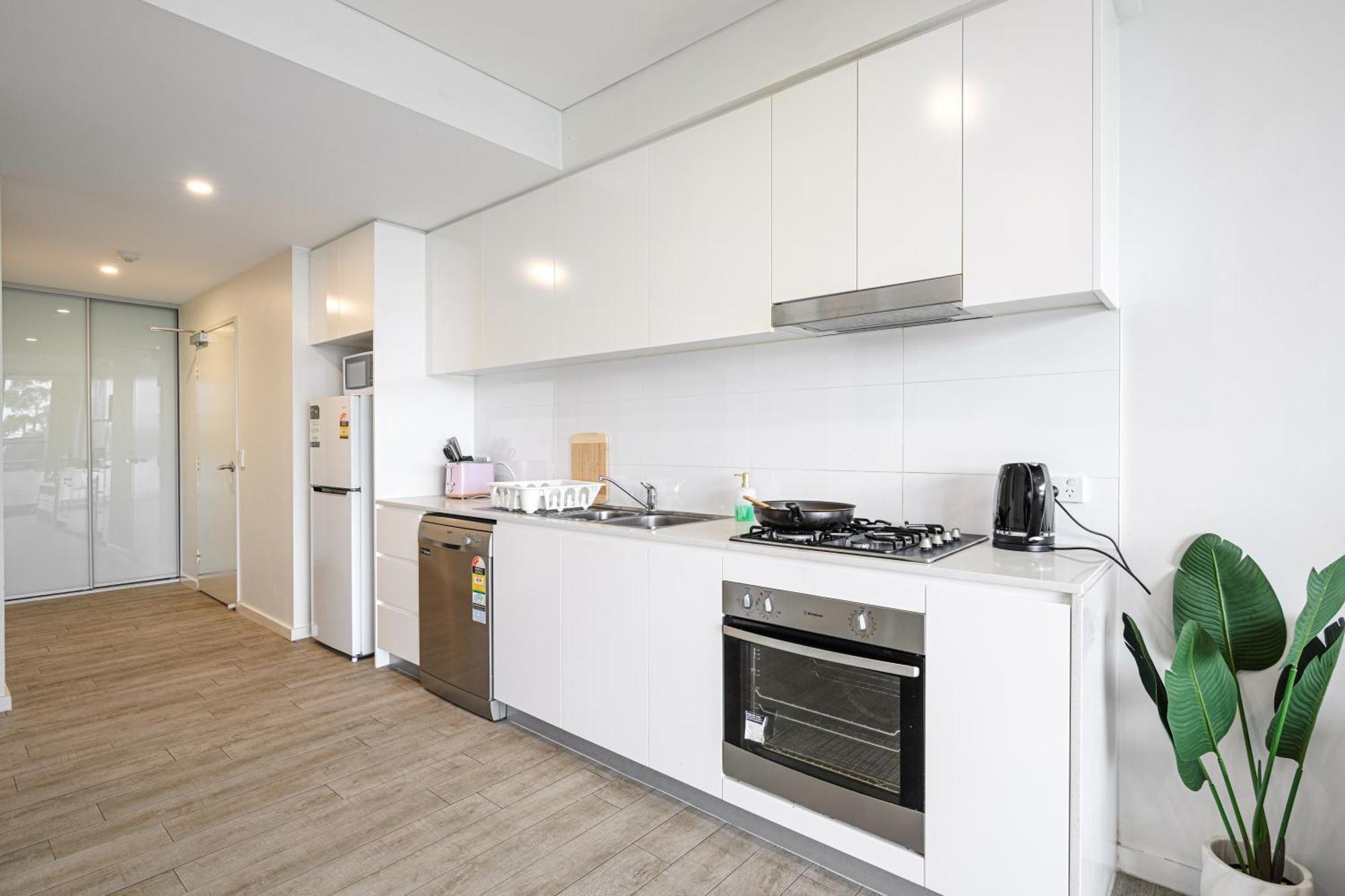 Liverpool Adorable 2Br Apt With Free Parking Warwick Farm Εξωτερικό φωτογραφία